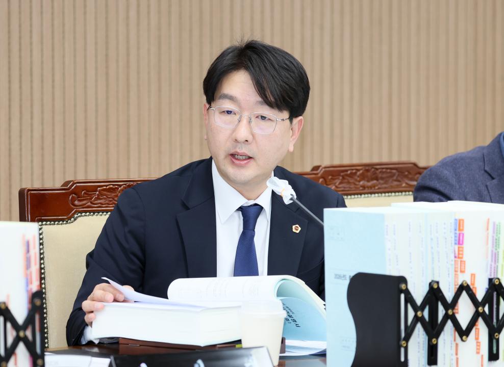 '제362회 정례회 제4차 예산결산특별위원회' 게시글의 사진(13) '251212_제4차 예산결산특별위원회_14.JPG'