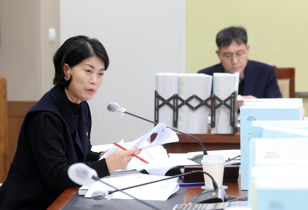 '제362회 정례회 제1차 행정문화위원회' 게시글의 사진(18) '1127_행정문화위원회31.jpg'