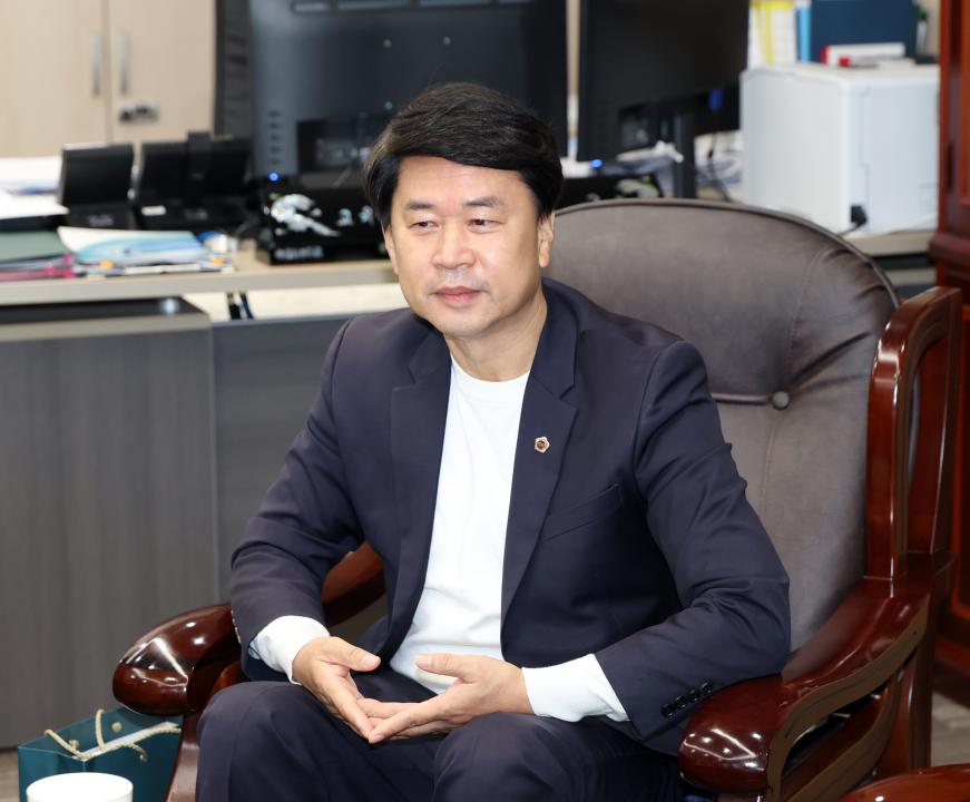 '제주특별자치도의회 교육위원회 충남도의회 방문' 게시글의 사진(23) '1104_제주도의회 교육위원회 방문37.jpg'