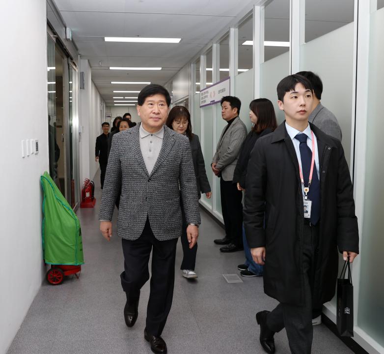 '충청권 4개 시도의회 의장 간담회' 게시글의 사진(15) '0304_충청권 시도의회의장 간담회22.jpg'