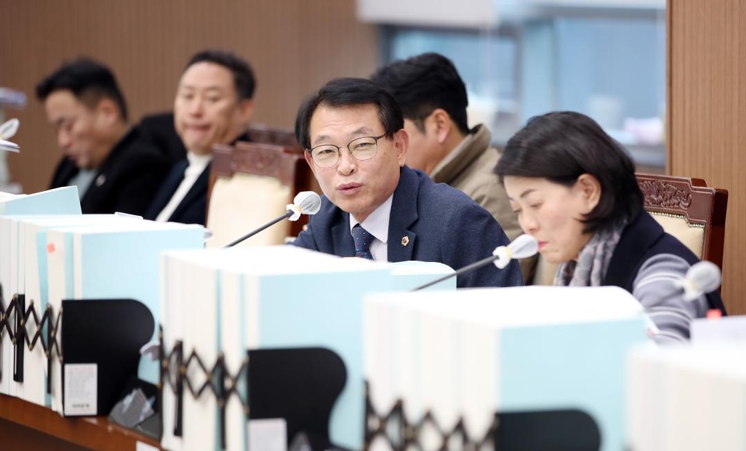 '제362회 정례회 제2차 예산결산특별위원회' 게시글의 사진(36) '1209_제2차 예결위_36.jpg'