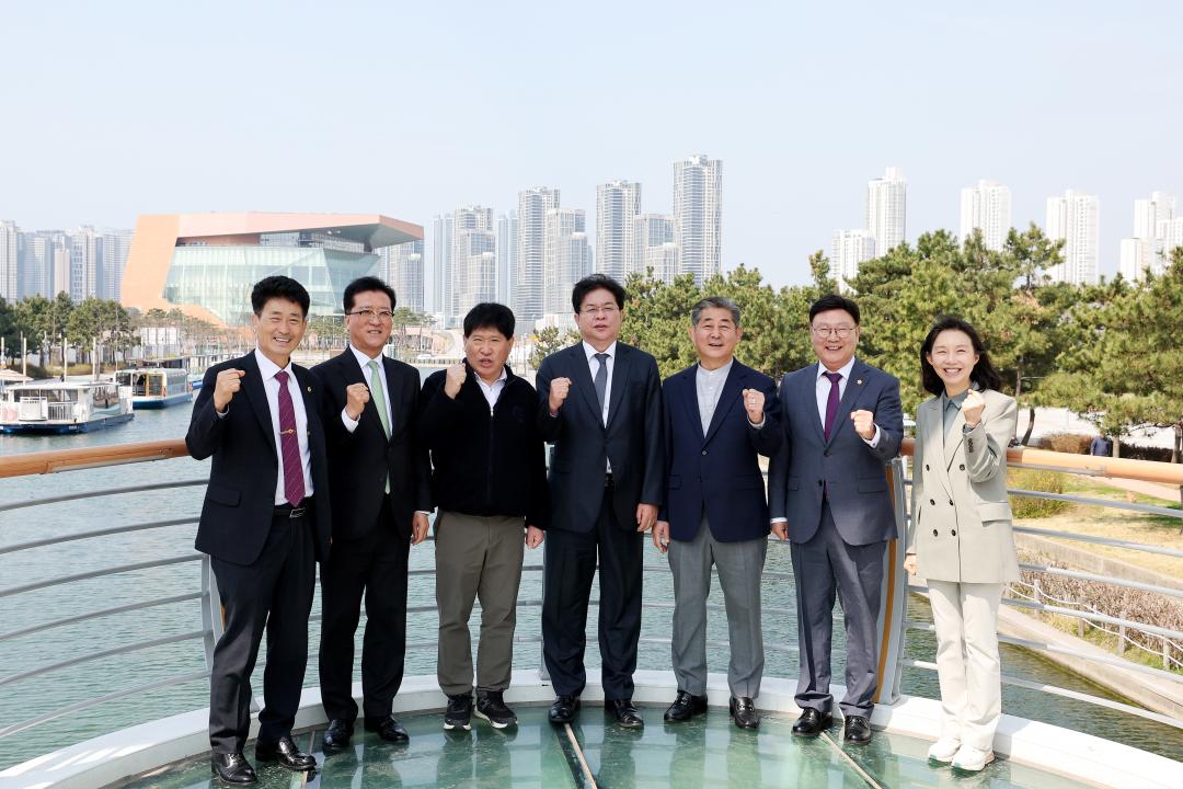'대한민국시도의회의장협의회 2025년도 제3차 임시회(인천광역시의회)' 게시글의 사진(15) '0415_대한민국시도의회의장협의회 인천15.jpg'