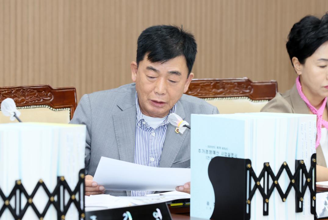 '제361회 임시회 제1차 예산결산특별위원회' 게시글의 사진(26) '250908_제361회 임시회 예결특위_26.JPG'