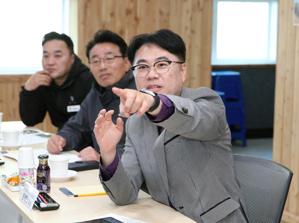 '제358회 임시회 보건복지환경위원회 현장방문' 게시글의 사진(124) '0415_원산도 자연휴양림 현장방문59.jpg'