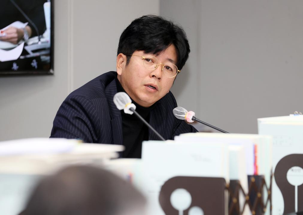 '제362회 정례회 제5차 교육위원회' 게시글의 사진(15) '251202_제5차 교육위원회_22.JPG'