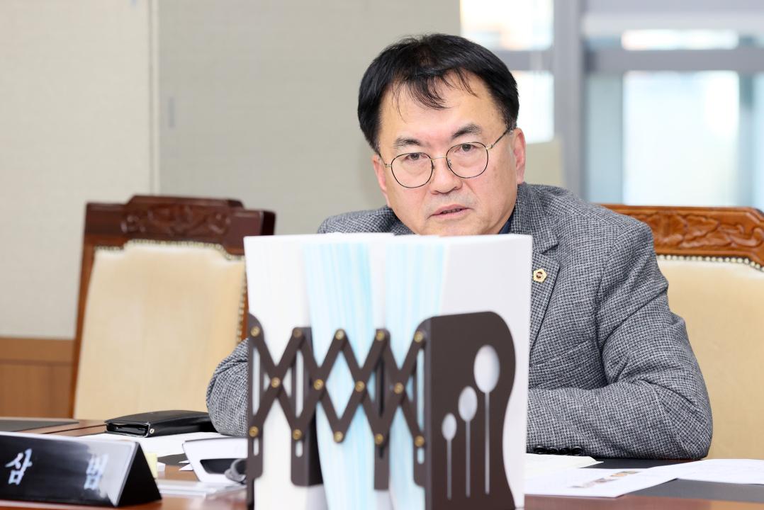 '제363회 임시회 제2차 농수산해양위원회' 게시글의 사진(37) '260122_제363회 임시회 제2차 농수산해양위원회_57.JPG'