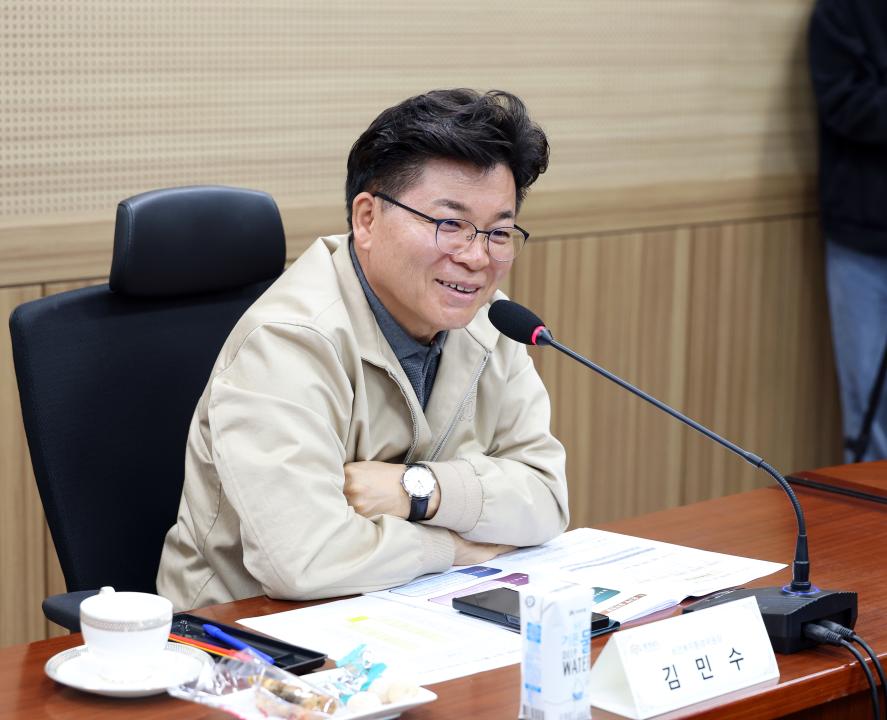 '제358회 임시회 보건복지환경위원회 현장방문' 게시글의 사진(13) '0415_보건환경연구원 현장방문14.jpg'
