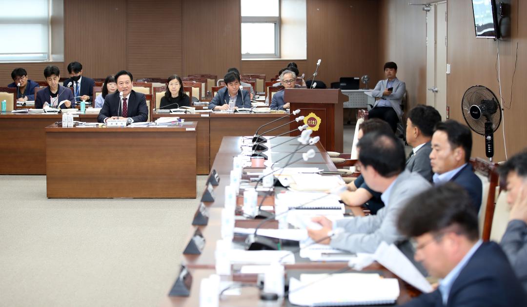 '제2차 문화관광재단 대표이사 후보자 인사청문특위' 게시글의 사진(27) '230621_제2차 문화관광재단 대표이사 인사청문특위_152.JPG'