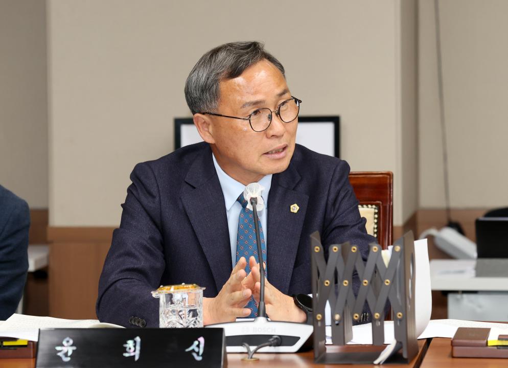 '제358회 임시회 제1차 건설소방위원회' 게시글의 사진(46) '250411_제358회 임시회 제1차 건설소방위원회_64.JPG'