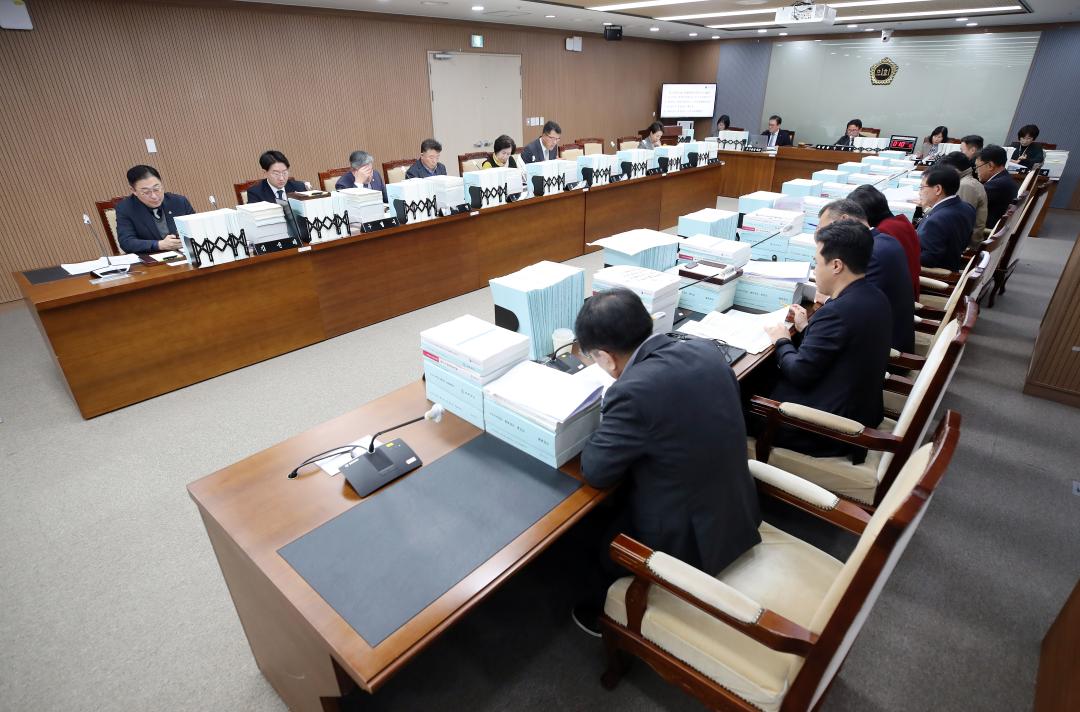 '제362회 정례회 제1차 예산결산특별위원회' 게시글의 사진(3) '1208_제362회 정례회 재1차 예산결산특별위원회_3.jpg'