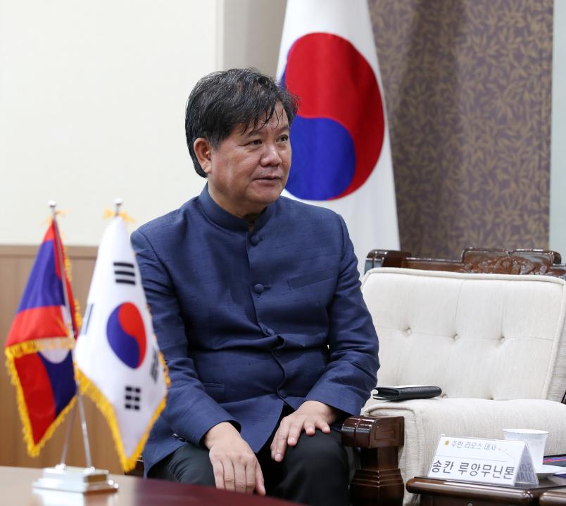 '주한 라오스 대사 일행 도의회 방문' 게시글의 사진(18) '0909_주한 라오스 대사 방문15.jpg'