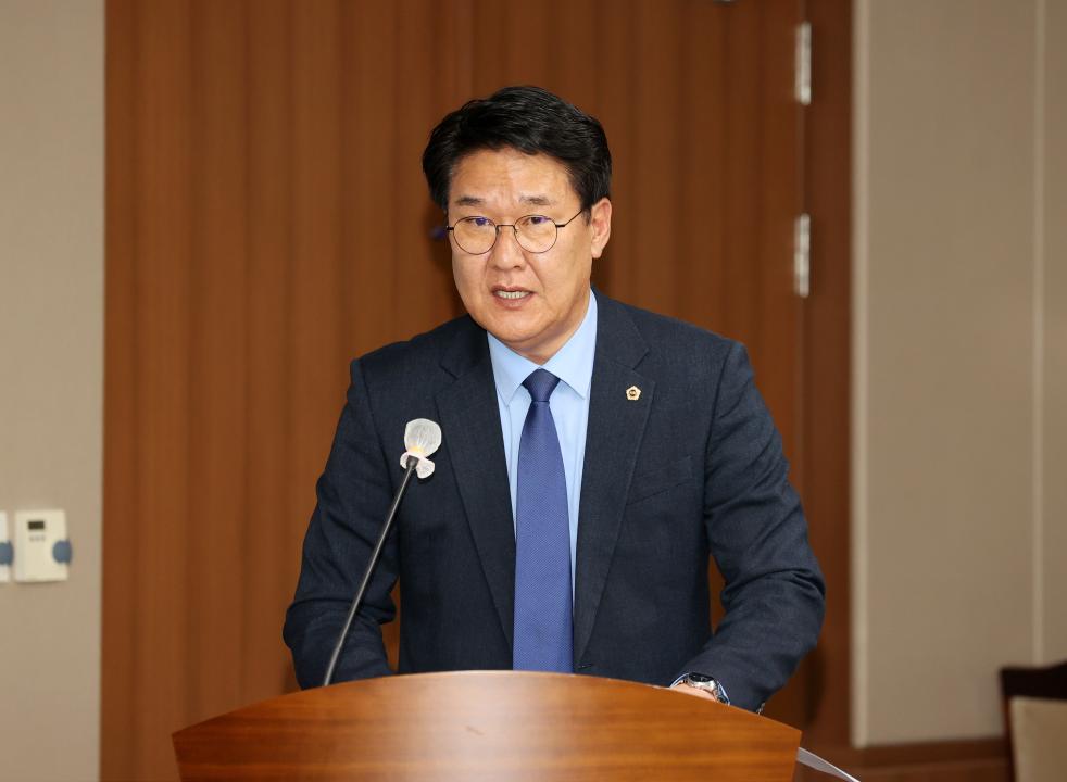 '제358회 임시회 제1차 건설소방위원회' 게시글의 사진(14) '250411_제358회 임시회 제1차 건설소방위원회_17.JPG'