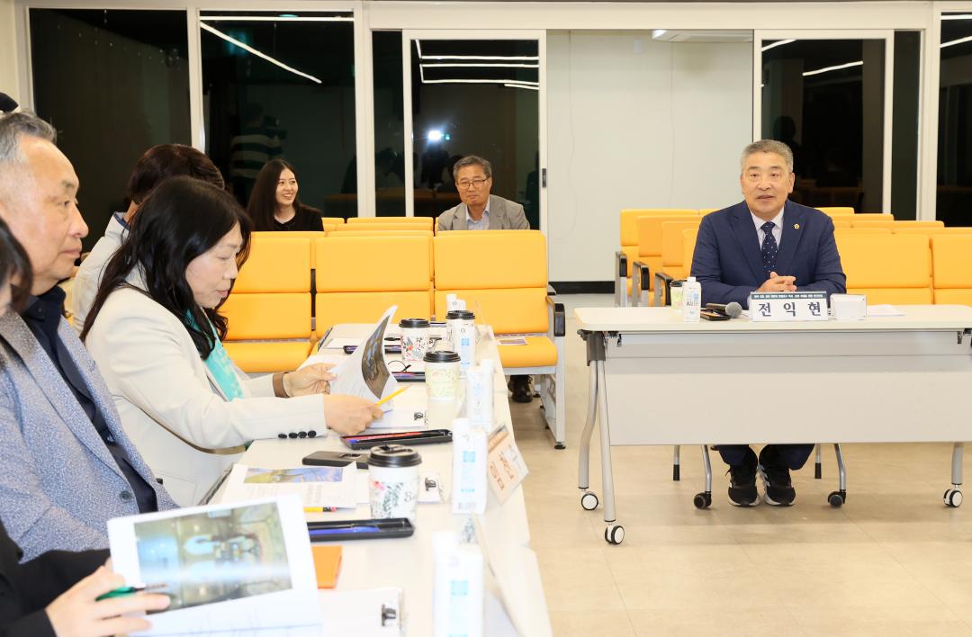 '전익현 의원 '한국 최초 성경전래지 역사‧문화 축제를 위한 연구모임'' 게시글의 사진(18) '250509_전익현 의원 성경전래지 마량포구 축제 연구모임_18.JPG'