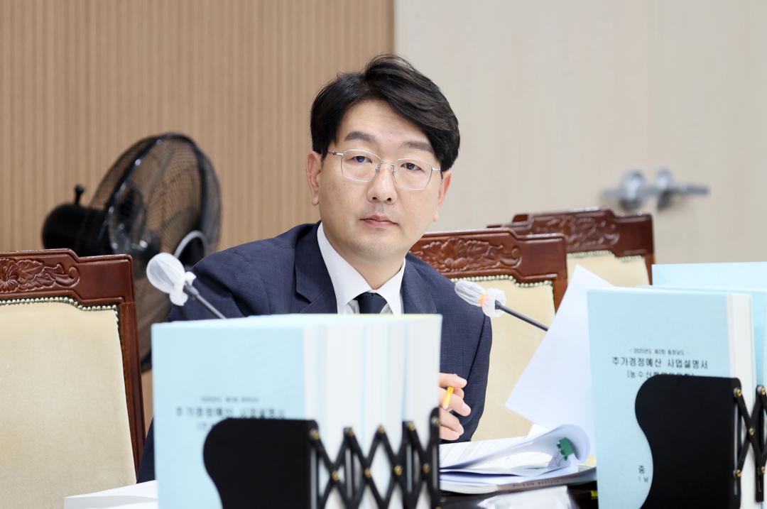 '제361회 임시회 제1차 예산결산특별위원회' 게시글의 사진(81) '250908_제361회 임시회 예결특위_90.JPG'