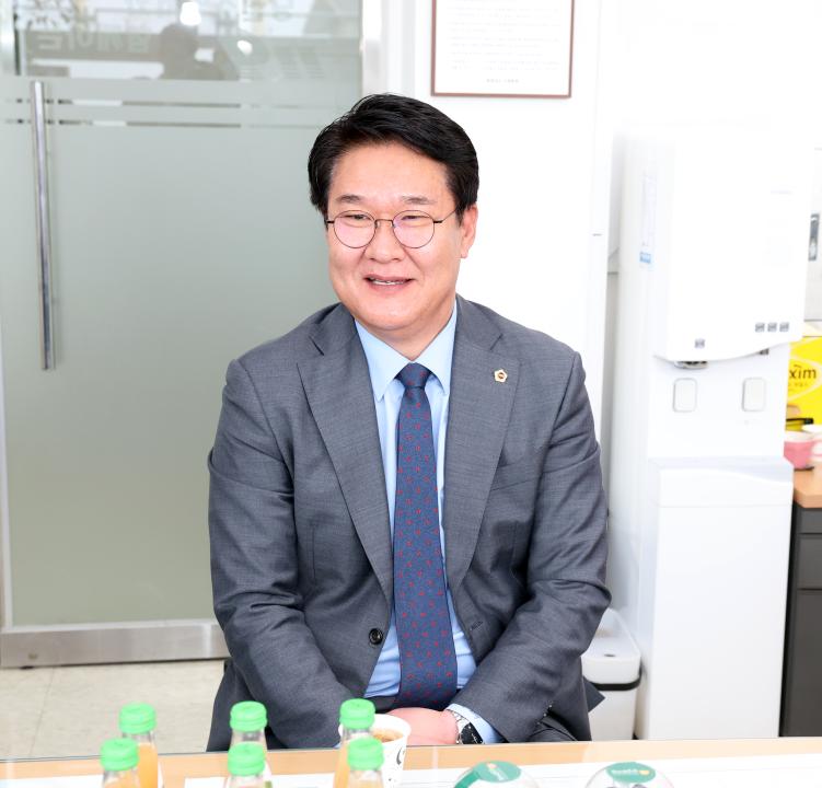'제358회 임시회 건설소방위원회 현장방문' 게시글의 사진(13) '0414_당진소방서 소방정대 방문13.jpg'