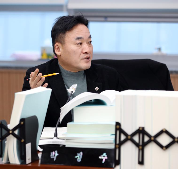 '제362회 정례회 제2차 예산결산특별위원회' 게시글의 사진(18) '1209_제2차 예결위_18.jpg'