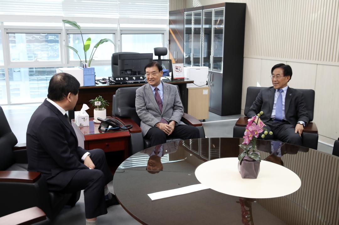 '2027 충청권 하계세계대학경기대회 충청권 4개 시.도 의회 의장 간담회' 게시글의 사진(19) '1210_충청권 시도의회의장 간담회07.jpg'