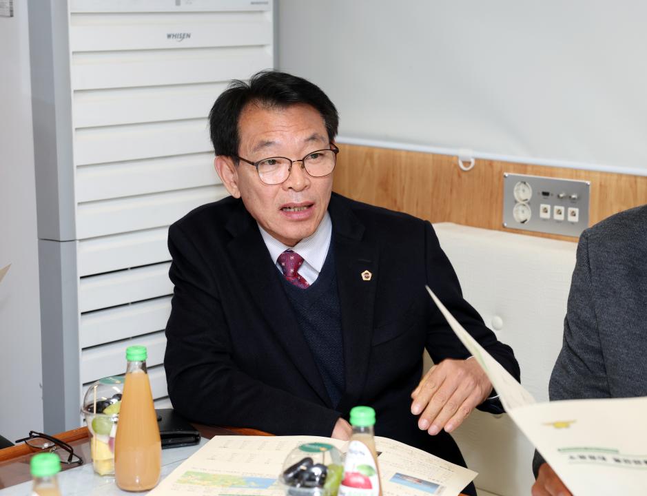 '제358회 임시회 건설소방위원회 현장방문' 게시글의 사진(32) '0414_당진소방서 소방정대 방문34.jpg'