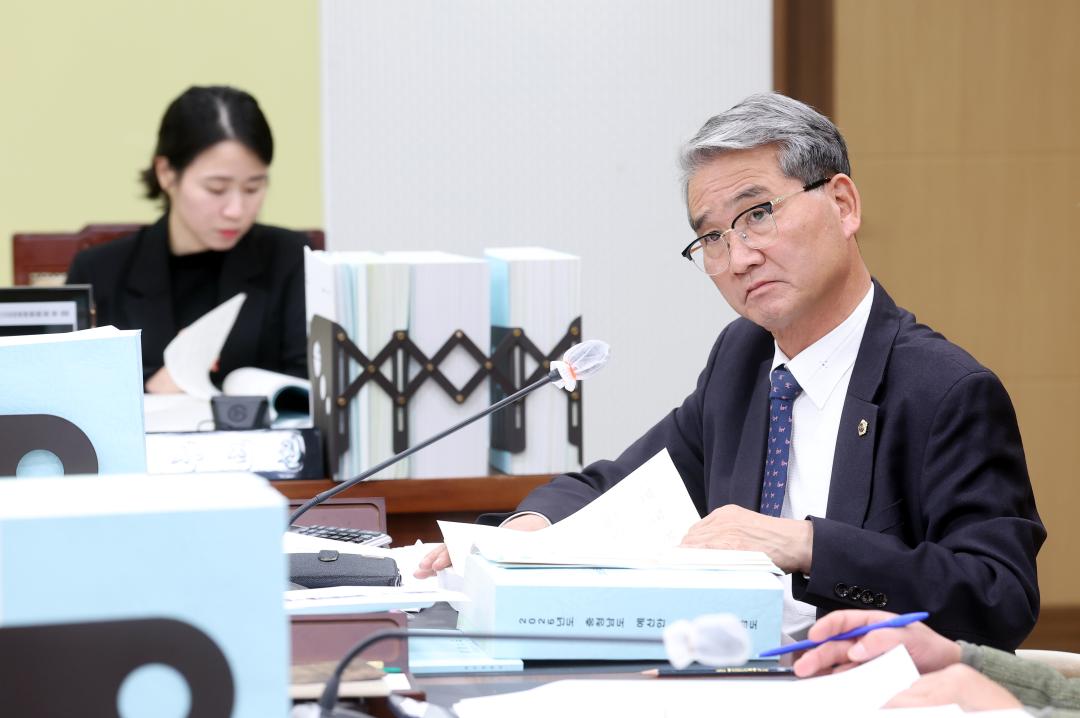 '제362회 정례회 제1차 행정문화위원회' 게시글의 사진(42) '1127_행정문화위원회48.jpg'