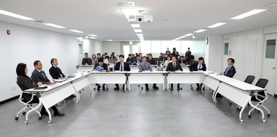 '2027 충청권 하계세계대학경기대회 충청권 4개 시.도 의회 의장 간담회' 게시글의 사진(12) '1210_충청권 시도의회의장 간담회10.jpg'