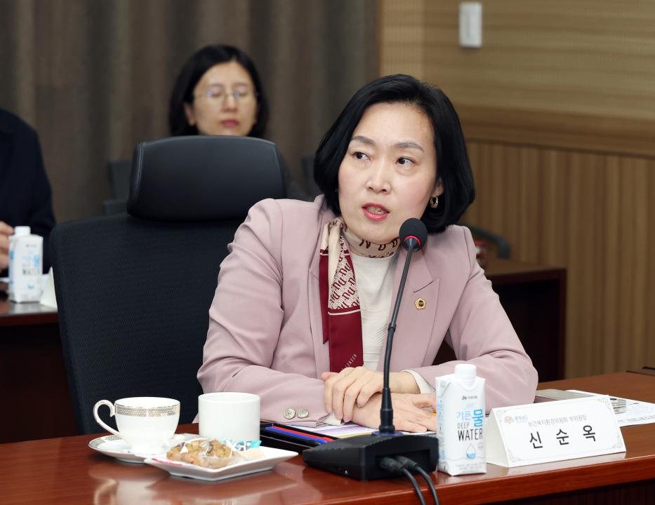 '제358회 임시회 보건복지환경위원회 현장방문' 게시글의 사진(21) '0415_보건환경연구원 현장방문22.jpg'
