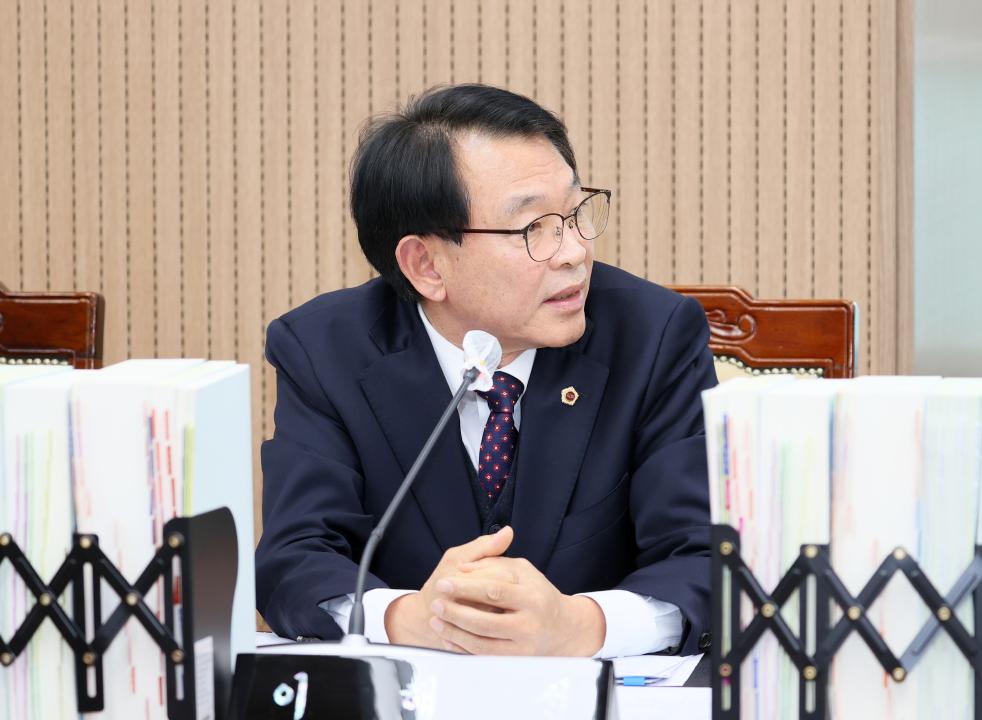 '제362회 정례회 제4차 예산결산특별위원회' 게시글의 사진(26) '251212_제4차 예산결산특별위원회_26.JPG'