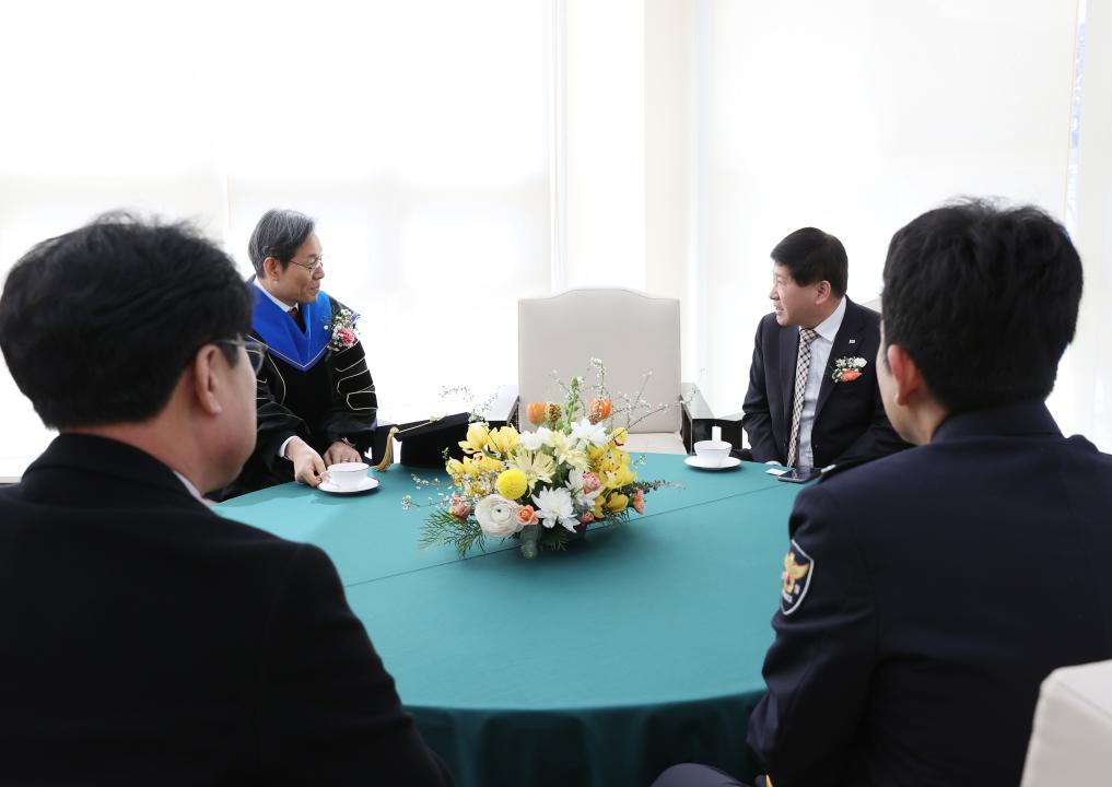 '충남도립대학교 제26회 학위수여식' 게시글의 사진(2) '250213_충남도립대학교 제26회 학위수여식 (1).JPG'