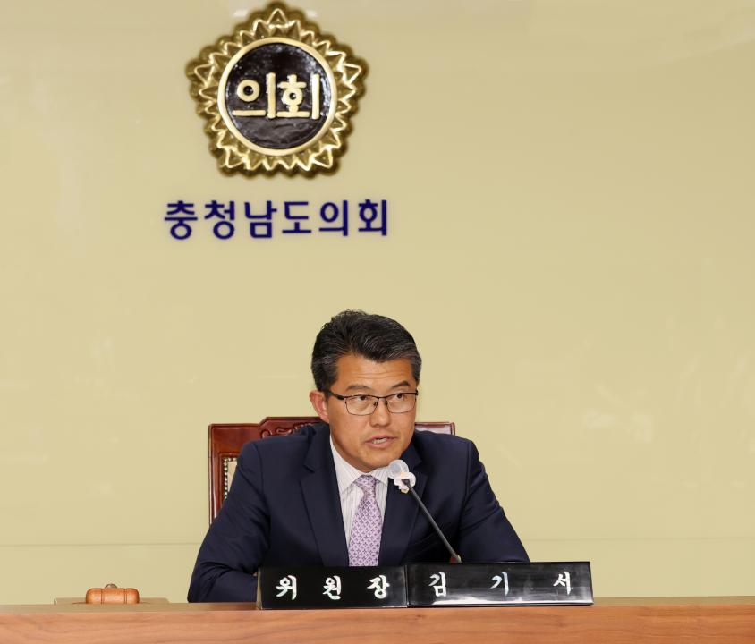 '제358회 임시회 제1차 건설소방위원회' 게시글의 사진(15) '250411_제358회 임시회 제1차 건설소방위원회_24.JPG'