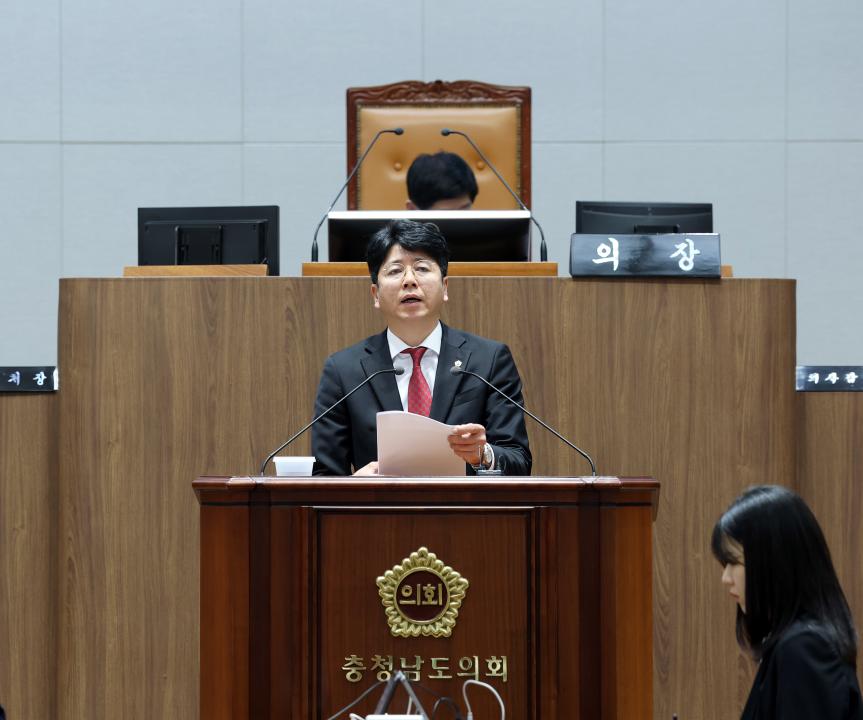'제358회 임시회 제4차 본회의' 게시글의 사진(117) '0422_제4차 본회의 이용국 의원13.jpg'