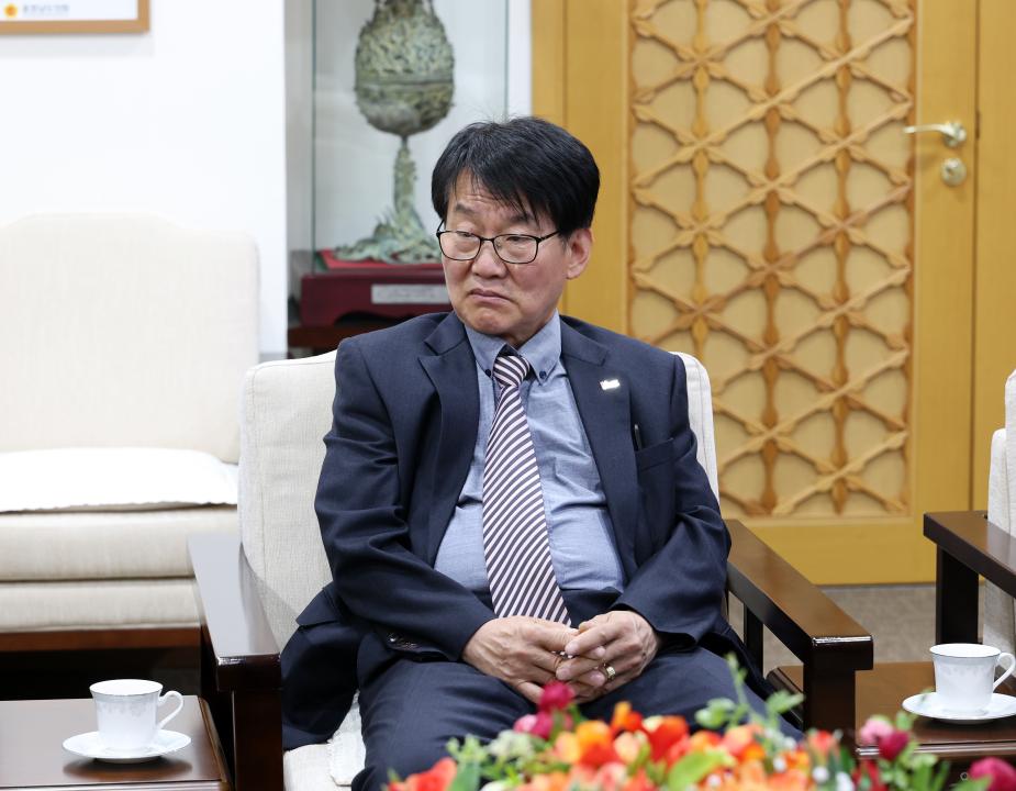 '대전세종충남 중소기업 협회 회장 일행 접견' 게시글의 사진(22) '0421_대전세종충남 중소기업협회 접견26.jpg'