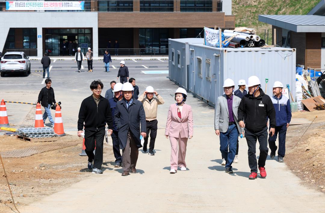 '제358회 임시회 보건복지환경위원회 현장방문' 게시글의 사진(128) '0415_원산도 자연휴양림 현장방문38.jpg'