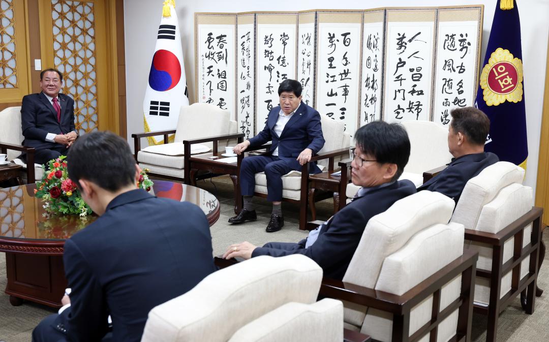 '대전세종충남 중소기업 협회 회장 일행 접견' 게시글의 사진(8) '0421_대전세종충남 중소기업협회 접견08.jpg'