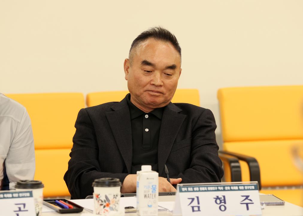 '전익현 의원 '한국 최초 성경전래지 역사‧문화 축제를 위한 연구모임'' 게시글의 사진(39) '250509_전익현 의원 성경전래지 마량포구 축제 연구모임_104.JPG'