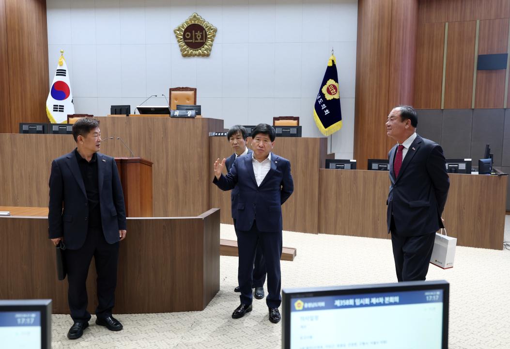 '대전세종충남 중소기업 협회 회장 일행 접견' 게시글의 사진(26) '0421_대전세종충남 중소기업협회 접견30.jpg'