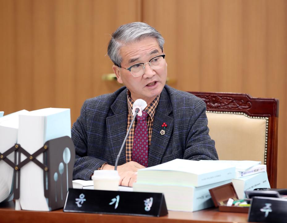 '제362회 정례회 제3차 행정문화위원회' 게시글의 사진(14) '1201_제362회 정례회 행정사무감사 행정문화위원회_10.jpg'