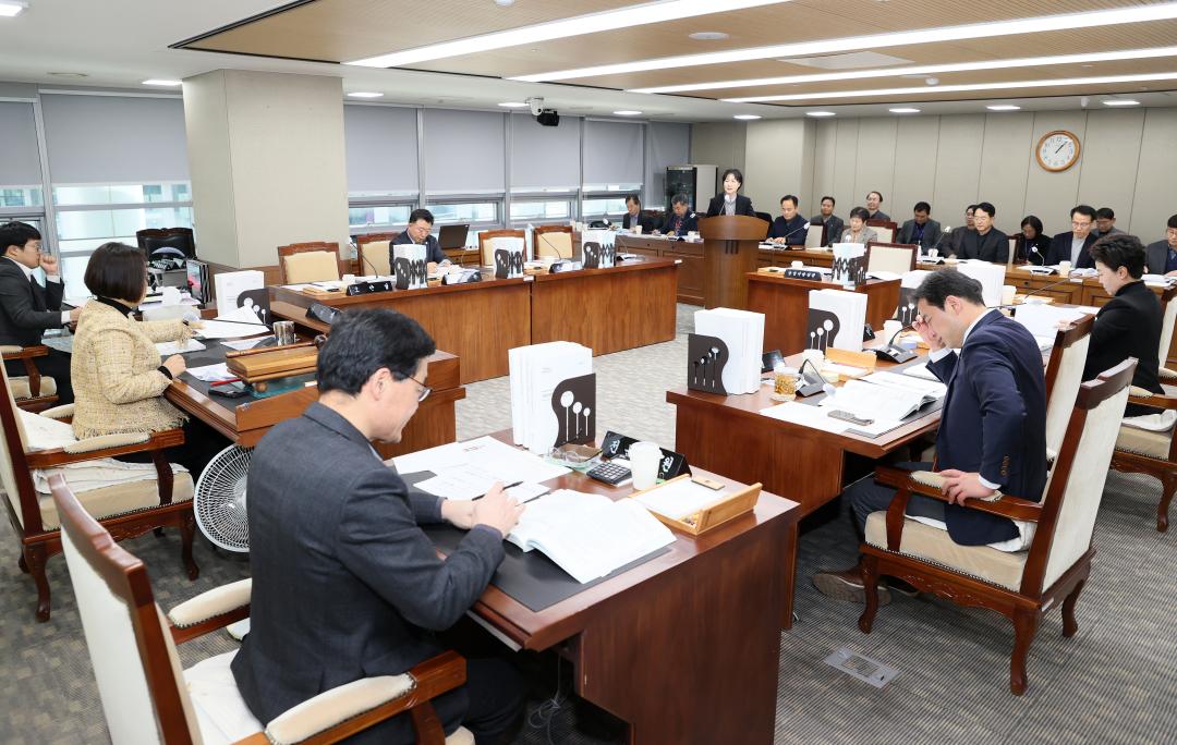 '제363회 임시회 제2차 농수산해양위원회' 게시글의 사진(5) '260122_제363회 임시회 제2차 농수산해양위원회_06.JPG'