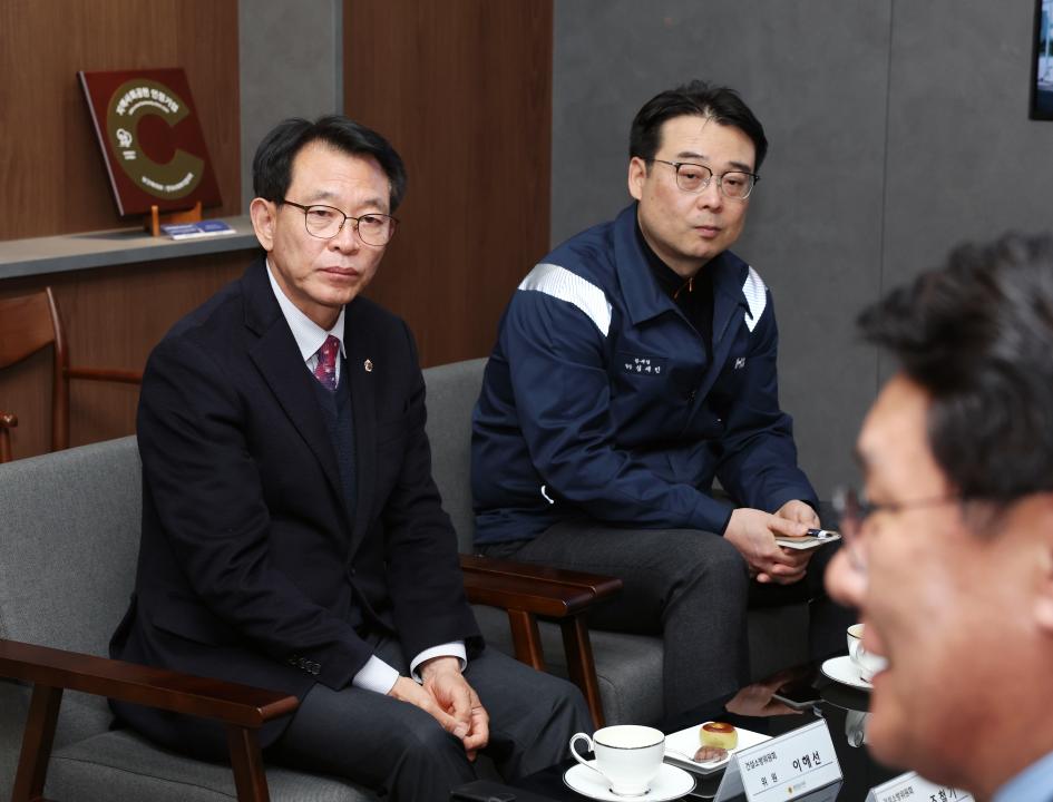 '제358회 임시회 건설소방위원회 현장방문' 게시글의 사진(88) '0414_당진현대제철 현장방문50.jpg'