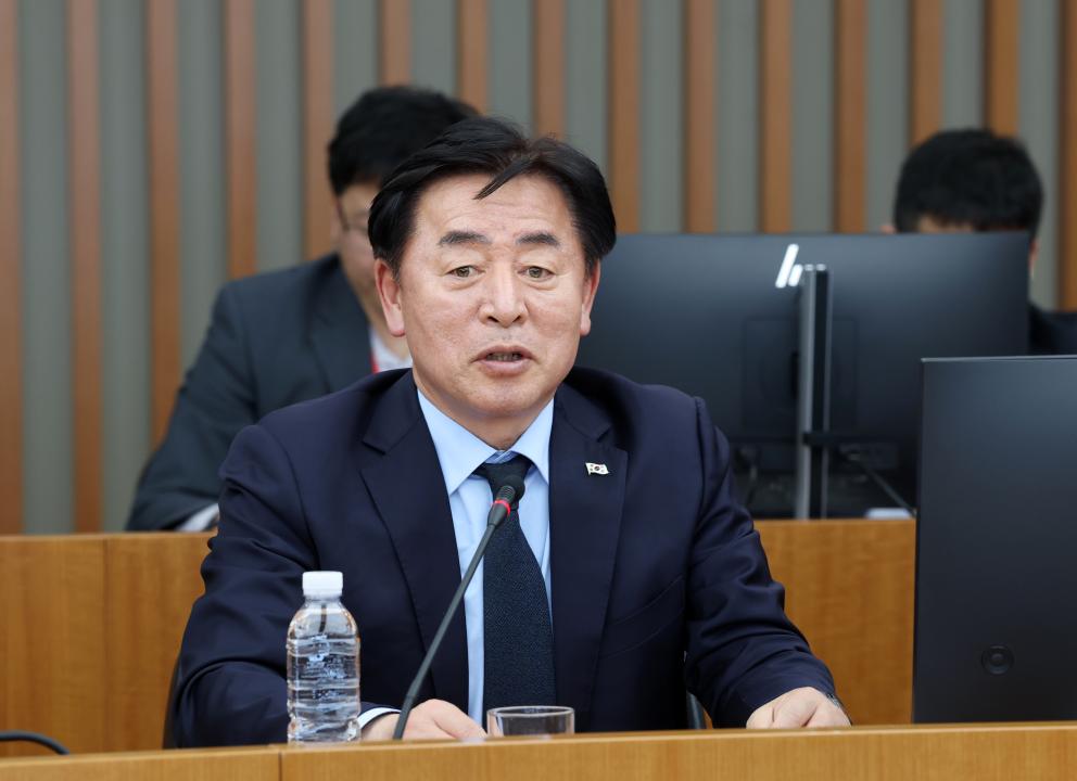 '제358회 임시회 기획경제위원회 현장방문' 게시글의 사진(110) '0416_코닝정밀소재 방문28.jpg'