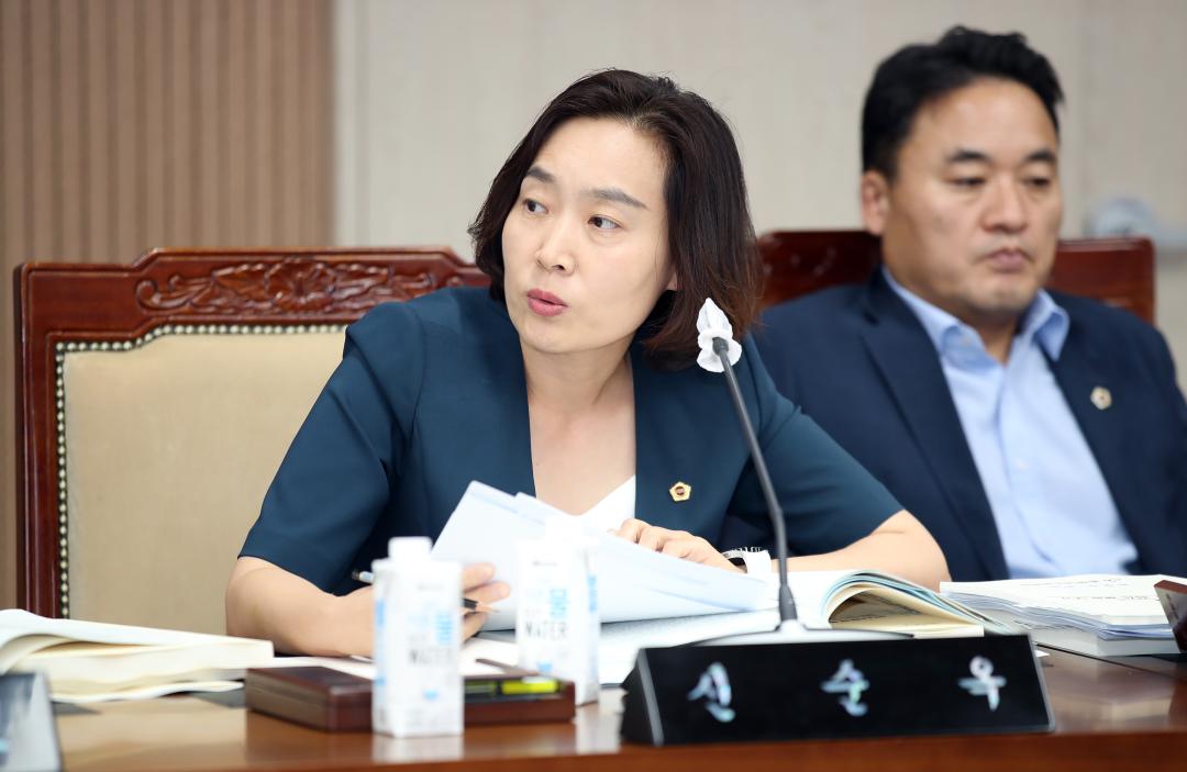 '제2차 문화관광재단 대표이사 후보자 인사청문특위' 게시글의 사진(40) '230621_제2차 문화관광재단 대표이사 인사청문특위_245.JPG'