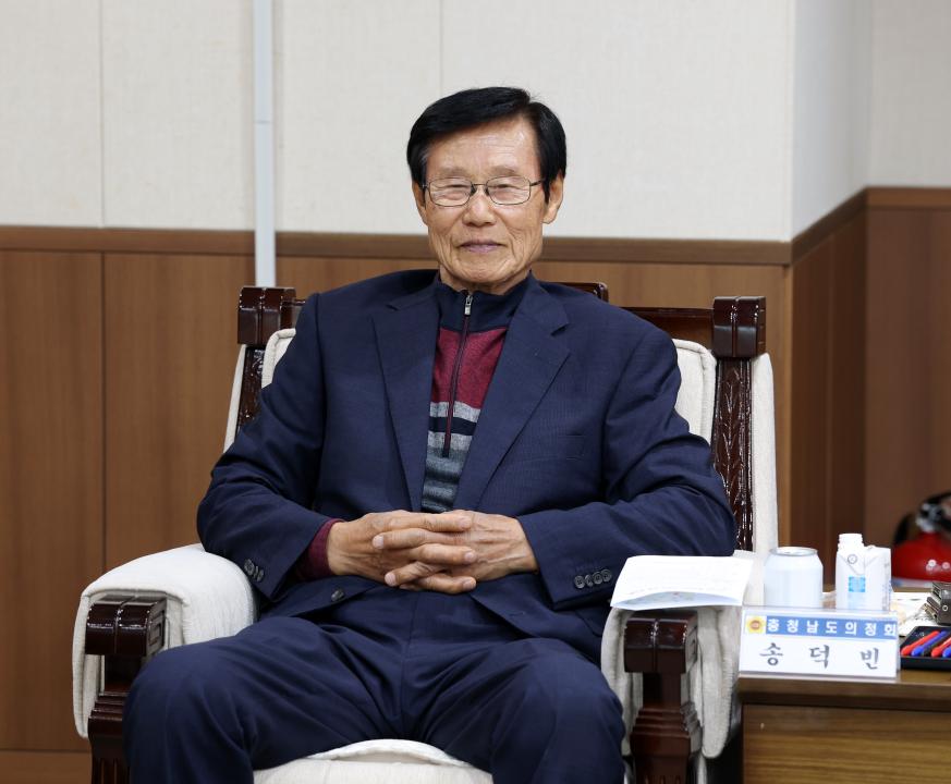 '제8대 도의원 초청 간담회' 게시글의 사진(33) '0422_제8대 의원 초청 간담회33.jpg'