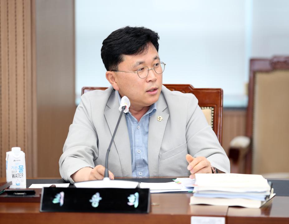 '제2차 문화관광재단 대표이사 후보자 인사청문특위' 게시글의 사진(52) '230621_제2차 문화관광재단 대표이사 인사청문특위_338.JPG'