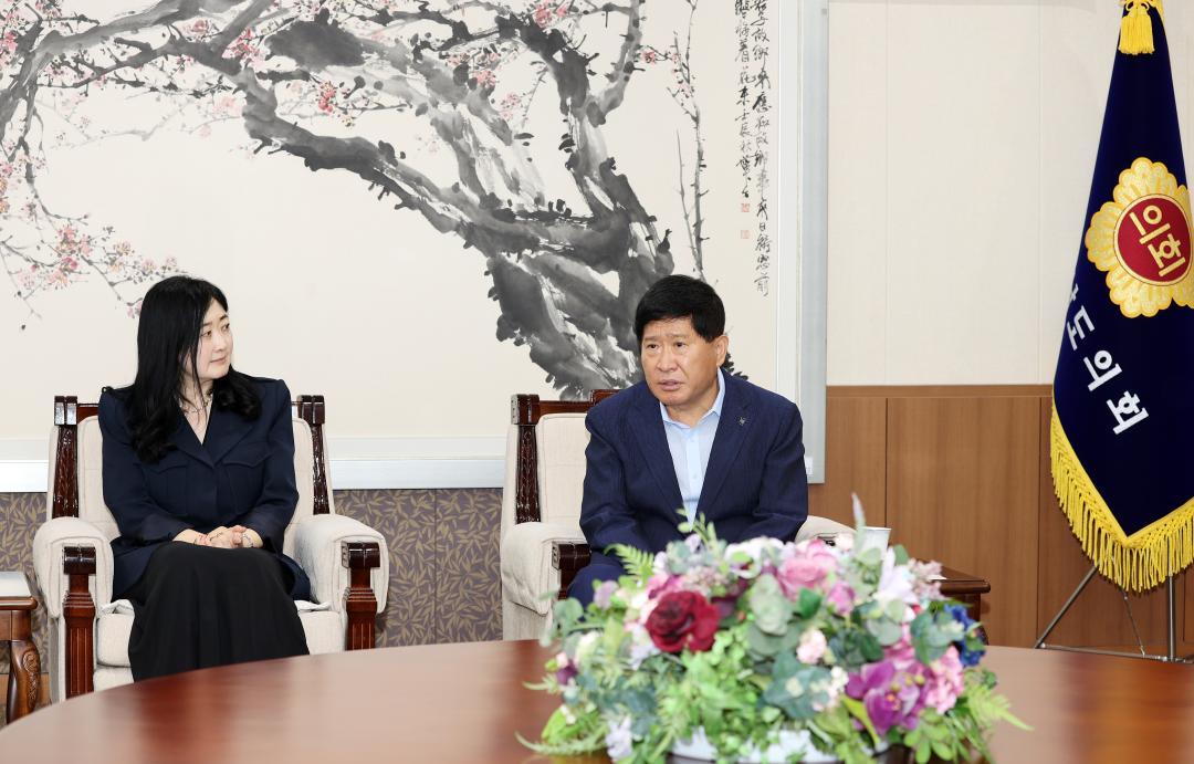 '충청남도의회-서울대 입법연구센터 자치입법권 강화 업무 협약식' 게시글의 사진(24) '250729_충청남도의회-서울대 입법연구센터 MOU_51.JPG'