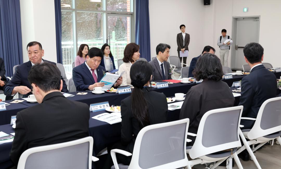 '국립공주대학교사범대학부설특수학교 개교식' 게시글의 사진(12) '0418_공주대학교사범대학부설 특수학교 개소식12.jpg'