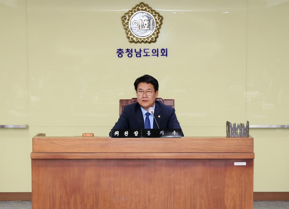 '제358회 임시회 제1차 건설소방위원회' 게시글의 사진(4) '250411_제358회 임시회 제1차 건설소방위원회_04.JPG'