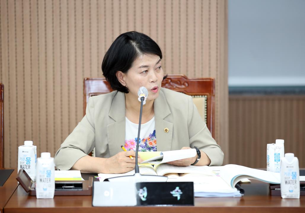 '제2차 문화관광재단 대표이사 후보자 인사청문특위' 게시글의 사진(22) '230621_제2차 문화관광재단 대표이사 인사청문특위_107.JPG'