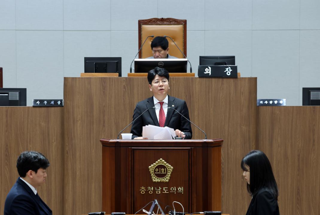 '제358회 임시회 제4차 본회의' 게시글의 사진(112) '0422_제4차 본회의 이용국 의원07.jpg'