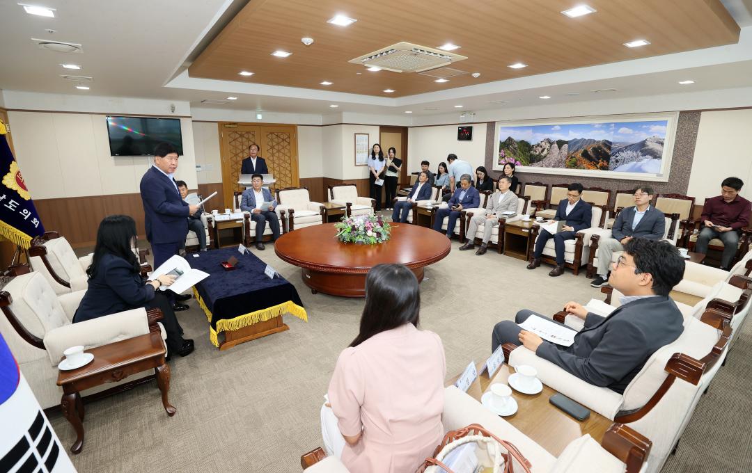 '충청남도의회-서울대 입법연구센터 자치입법권 강화 업무 협약식' 게시글의 사진(6) '250729_충청남도의회-서울대 입법연구센터 MOU_14.JPG'