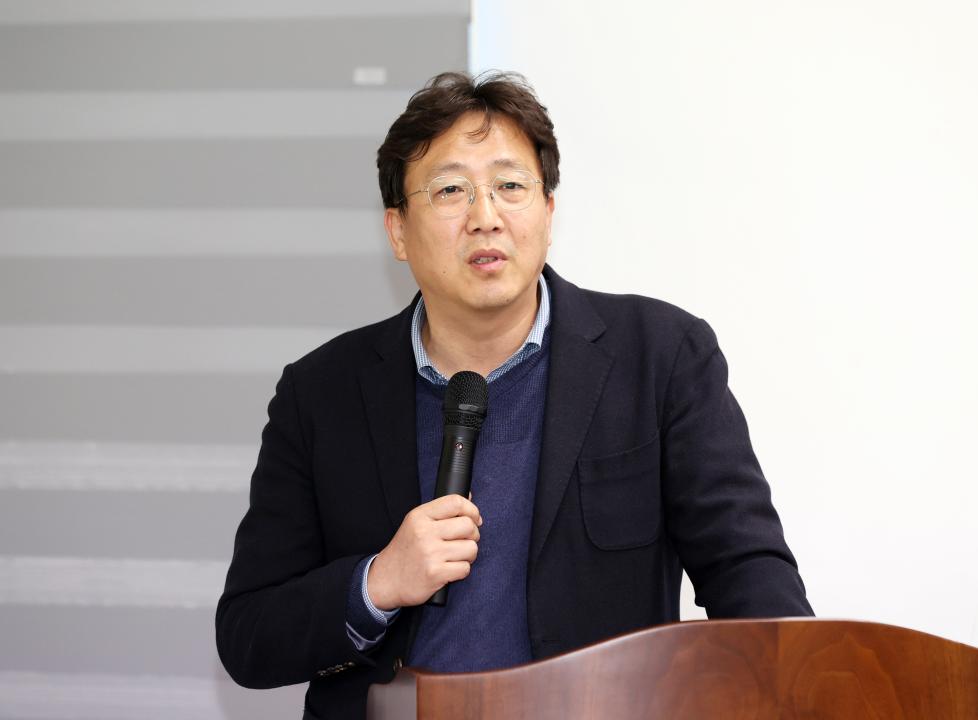 '김기서 의원, 공공급식처의 충남 농림‧축산‧수산물 공급 확대 위한 연구모임' 게시글의 사진(27) '251104_김기서 의원 공공급식 활성화 연구모임_36.JPG'