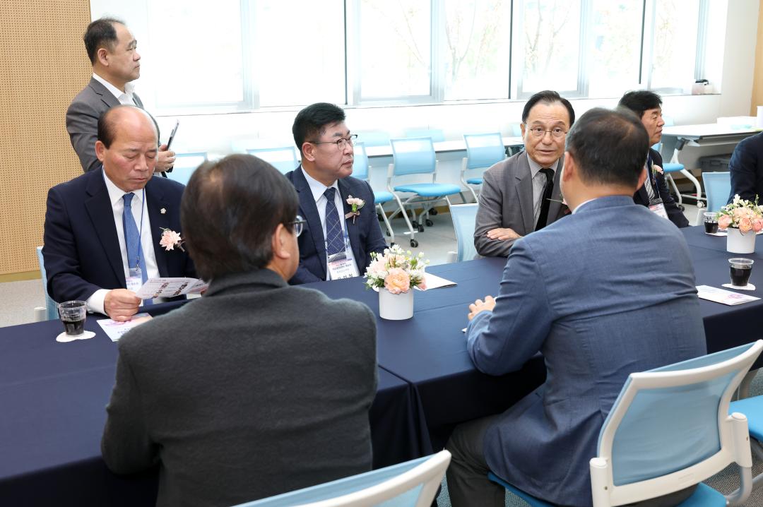 '디스플레이 혁신공정센터 개소식' 게시글의 사진(4) '0423_디스플레이 혁신공정센터 개소식03.jpg'