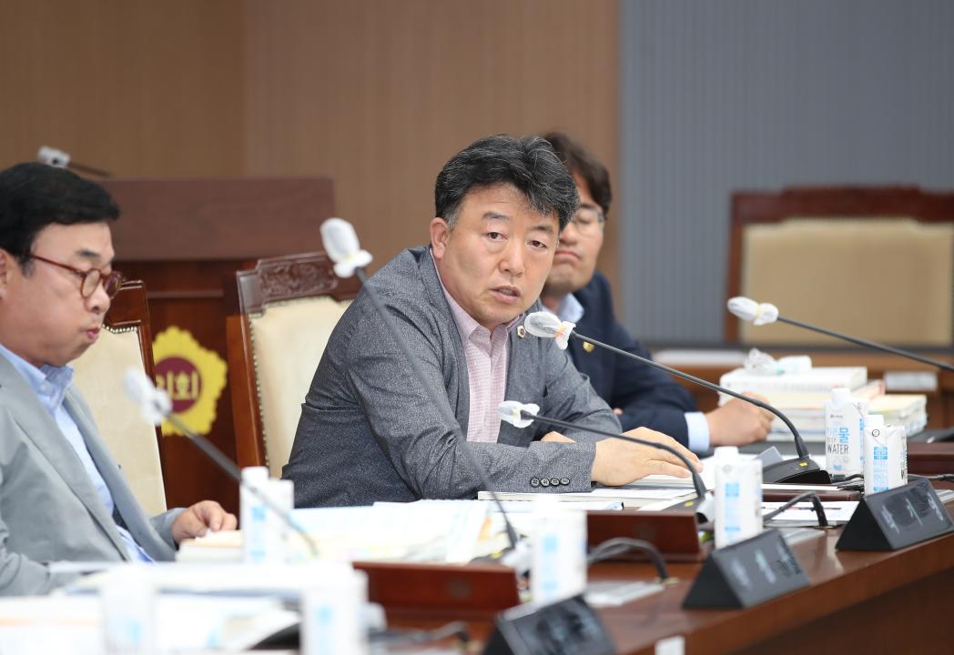 '제2차 문화관광재단 대표이사 후보자 인사청문특위' 게시글의 사진(33) '230621_제2차 문화관광재단 대표이사 인사청문특위_168.JPG'